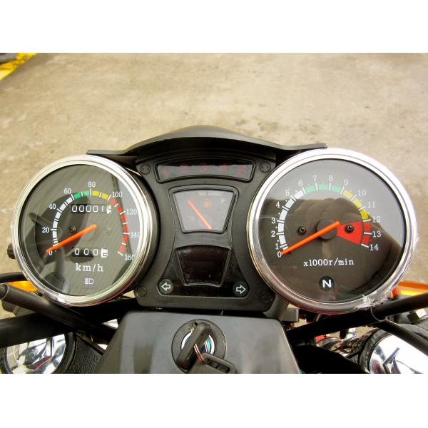 Red Color 3 Wheel Cargo Tricycle 1600*1250mm Box Size 60km/h Max Speed