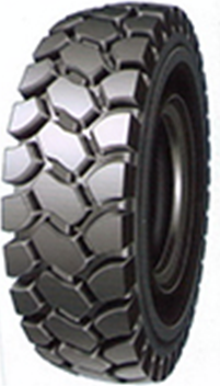 Black Radial Off Road Truck Tires , Round Sidewall Protection General OTR Tires