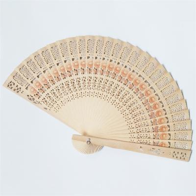 A mão de dobramento personalizada chinesa colorida ventila 20.5cm para presentes de casamento