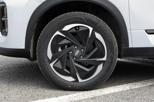 Chery Fulwin Fengyun T6 PHEV SUV The Perfect Combination of Performance and Style