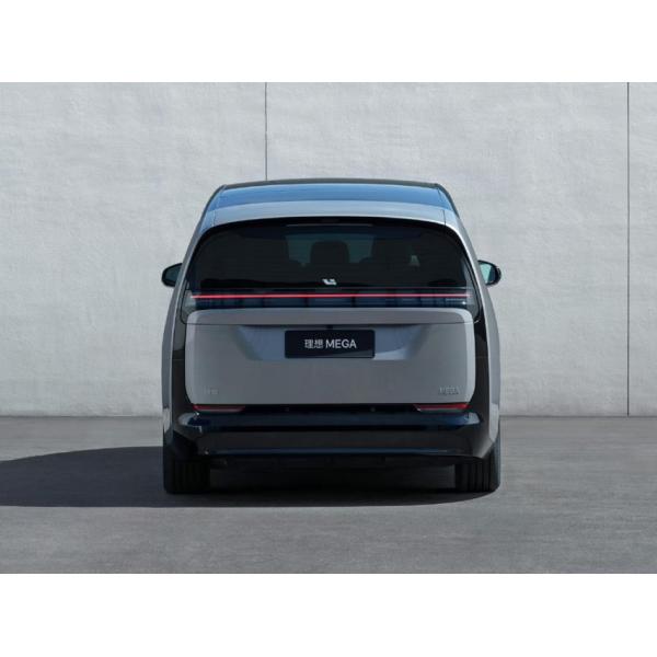 MEGA MPV Electric Car 2024 with Li Xiang Energy Vehicle and Silver Metallic Paint