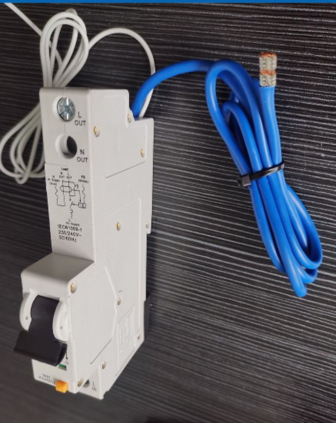 10KA автомат защити цепи одиночной фазы RCBO с кабелем соединения