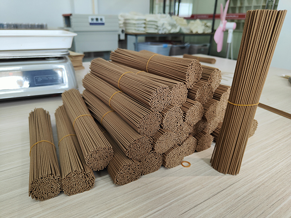 Pure Chinese Agarwood Incense Long Lasting Fragrance Sticks Suitable for Meditation Yoga Aromatherapy and Spiritual Practices