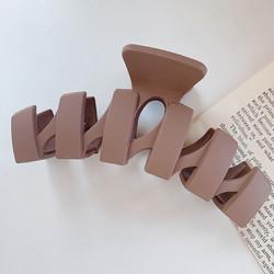 Matte Plastic Hair Accessories Claw Clips Solid Color Wavy Gripping Heat Resistant 11x4.5cm