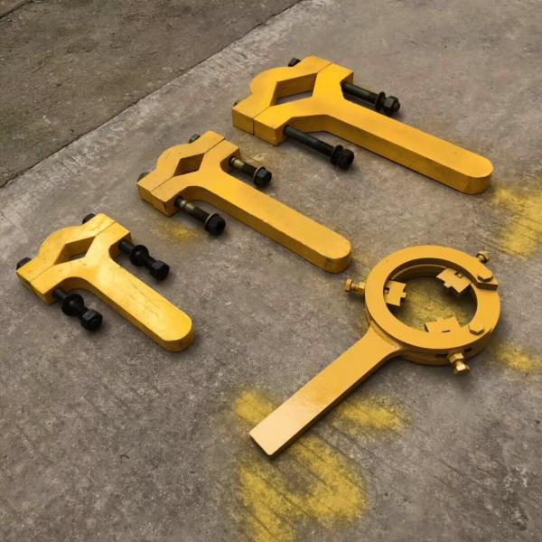 Excavator spare parts Hydrualic Gauge Grease Gun Screw Rubber Sealant  Tools