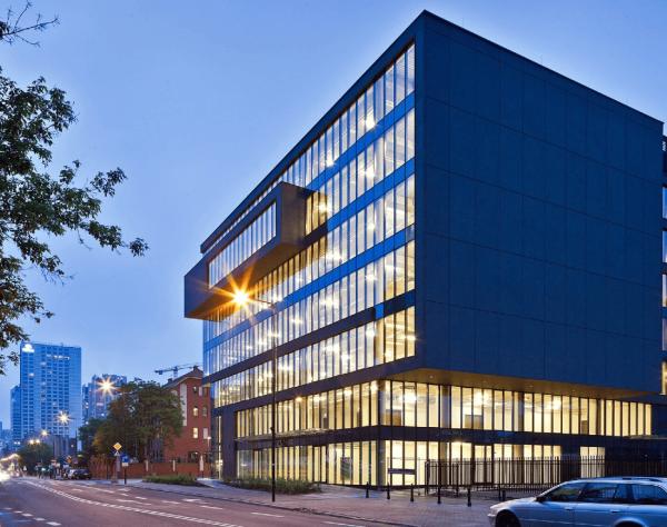 Edificio de estructura de acero a prueba de viento y multiusos para almacenamiento y fabricación de gran altura para vivienda