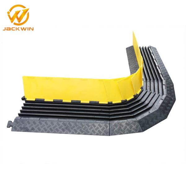 Resist Compression Plastic Cable Protector Ramp / Electric Wire Rubber Floor Cable Cover With Curves