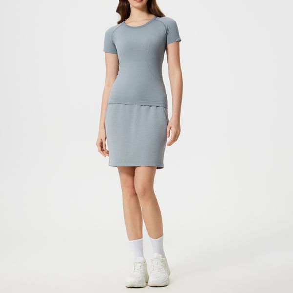 Seamless Women Activewear Tops Breathable Short Sleeve 65% Nylon 35% Polyester