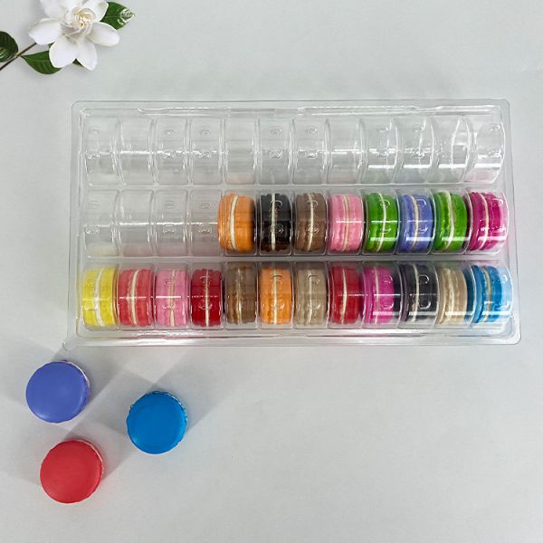 Conteneur à macarons en PET plastique thermoformé sous vide à 36 cavités, personnalisé, avec couvercle transparent