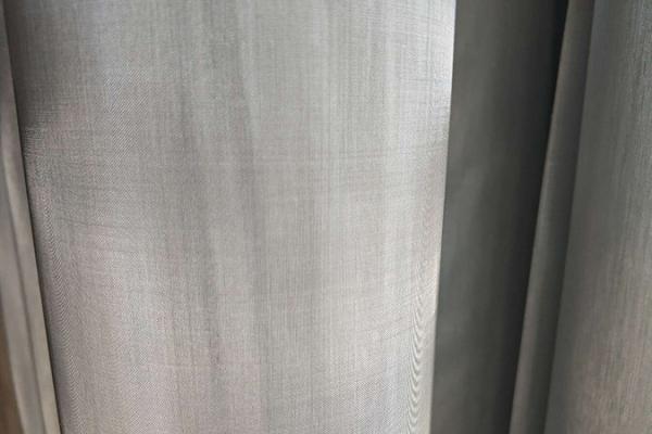 Offer 304 316 304L 316L Stainless steel filtration wire mesh,rust resistance stainless steel woven wire mesh customized