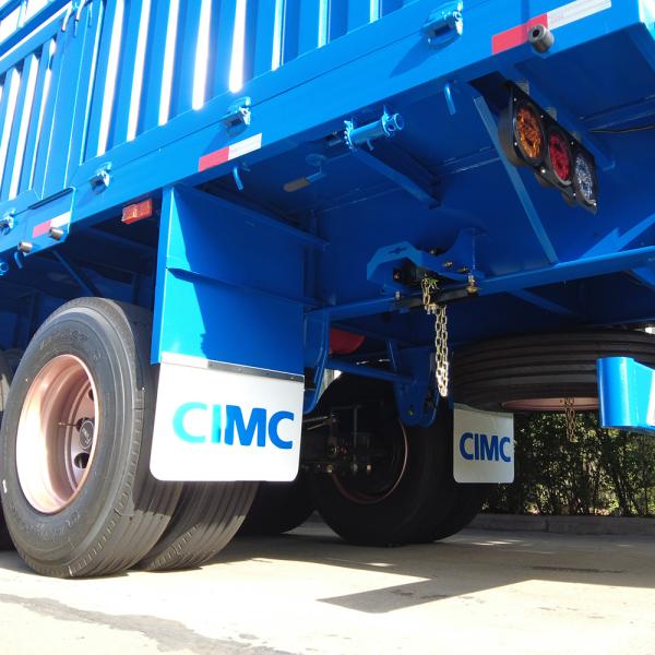 60T Max Payload Truck Trailer 3 Axles Fence Cargo Semi Trailer Container Twist Lock