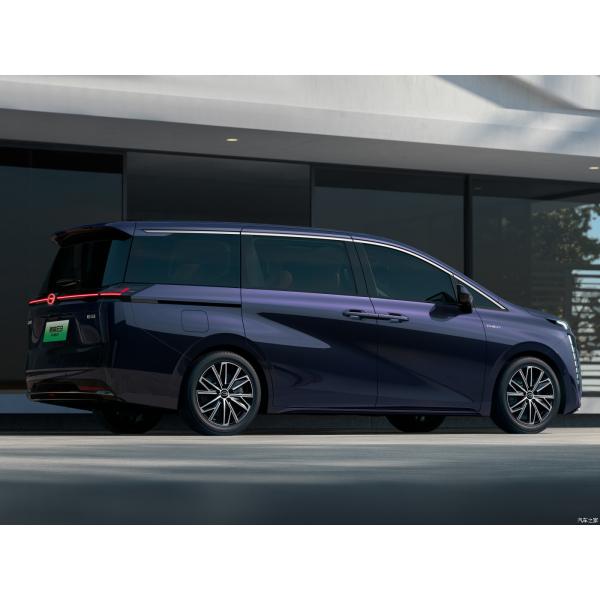 2023 GAC Trumpchi E8 PHEV 2.0T 5 Door 6 Seater MPV For Home With 1200KM Comprehensive Range