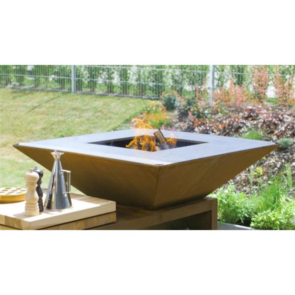 Гриль ямы огня Corten на открытом воздухе квадрата кухни высокорослого низкопробного стальной деревянный горящий