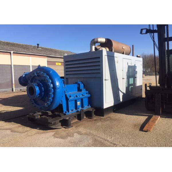 Ориентированное на заказчика над станции ракеты -носителя/ниже - земной професси