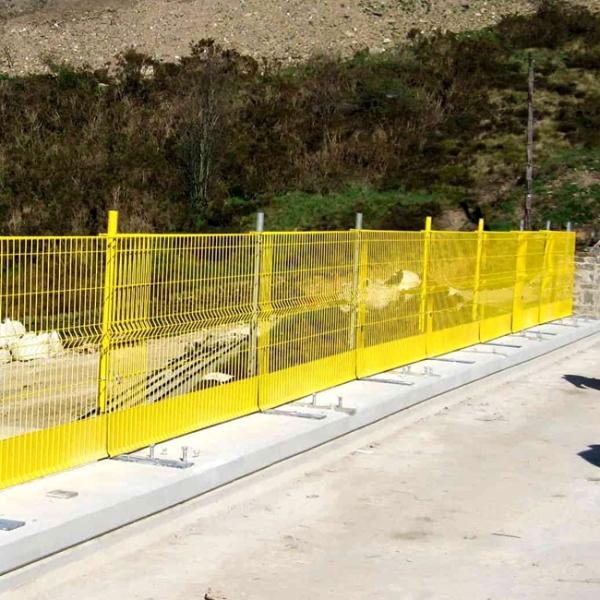 Custom-Length Edge Protection Barrier Adjustable to Fit Various Project Requirements
