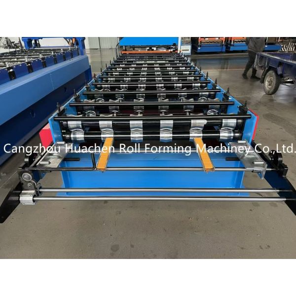 R Panel Roofing Sheet Roll Forming Machine with 45# Steel Rollers, 11 Stations, and 0.3-0.6mm Material Thickness
