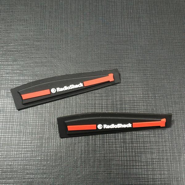 Ярлыков одежды логотипа украшения 3D значок силикона резиновых пластиковый для футболки