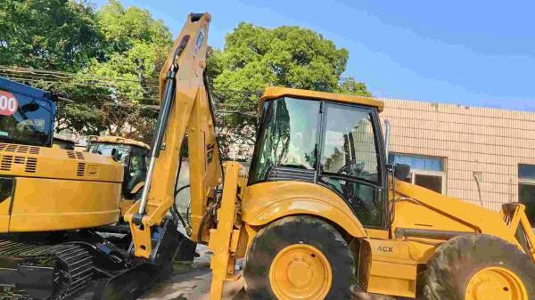 JCB 4CX Engine 262 Hp Second Hand Loader with 3.3 M3 Bucket Capacity
