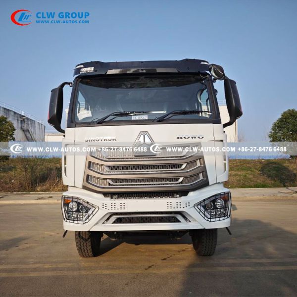 Sinotruk HOWO NX 20m³ Right-Hand Drive Sewage Suction Truck with Corrosion Resistant Vacuum Tanker for Municipal Waste