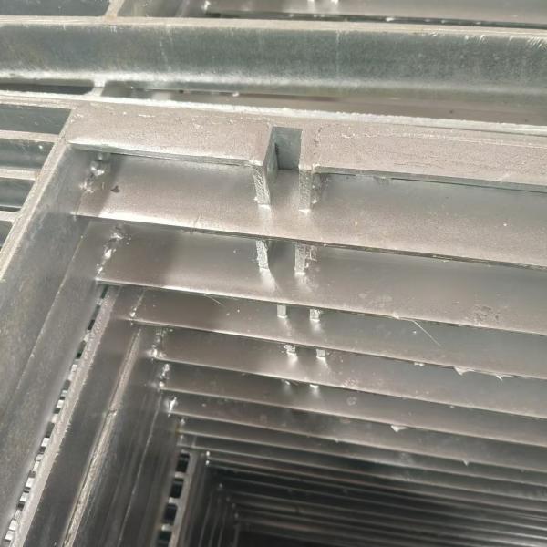 Steel Grid With Excellent Fire Protection Strong Load Bearing Capacity In Factory Floor