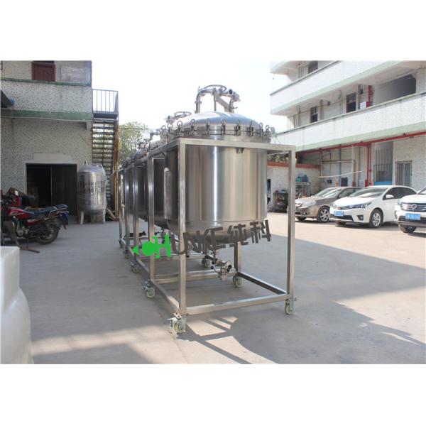 Customized Capacity 50L-10000L Water Pressure Tank / SUS304 Round Shape Water Storage Tank With Wheel