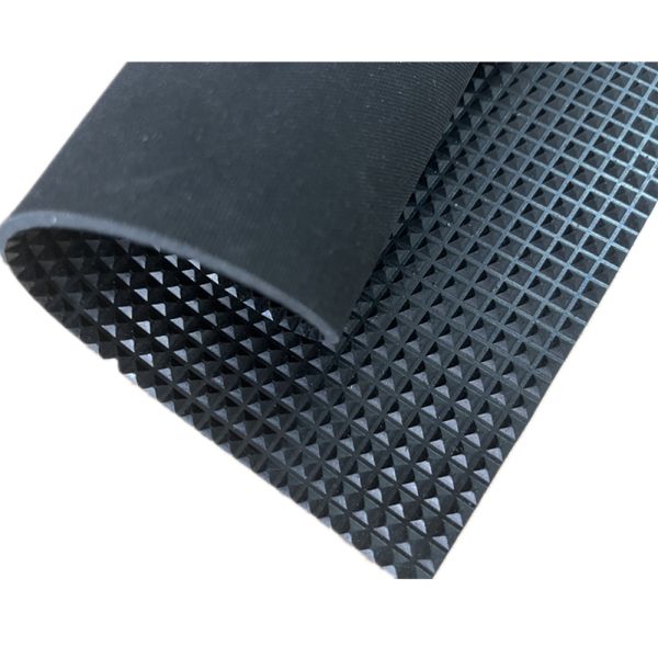 Acid-Resistant 3mm Pyramid Shaped Particle Anti-skid Durable Rubber Sheet
