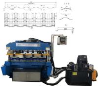 Versatile étape carreaux de toiture de tôles de laminage machine de formage en russe