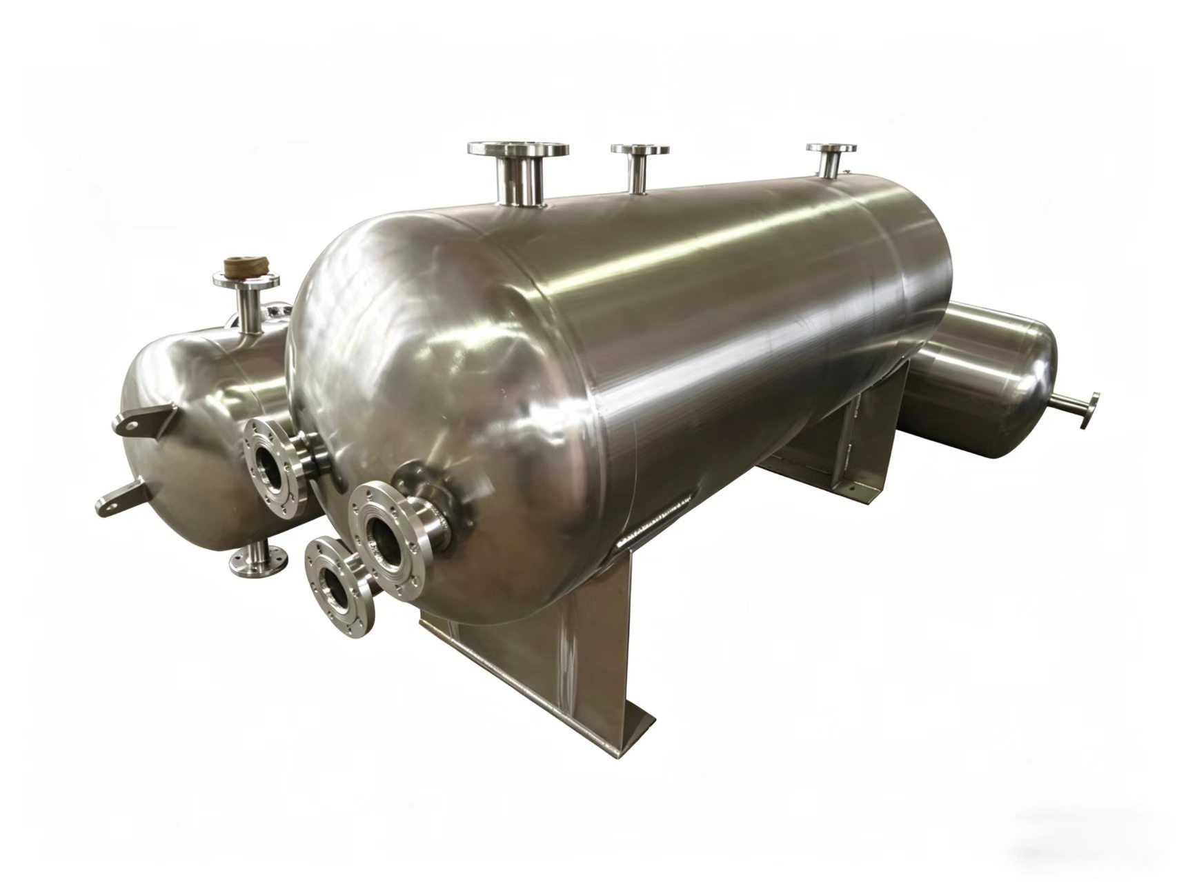Heavy Duty Horizontal Stainless Steel Storage Tank for Commercial and Industrial Applications
