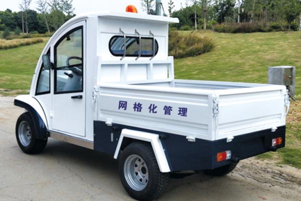 Four Passengers Electric Patrol Car 700KG Lithium Battery