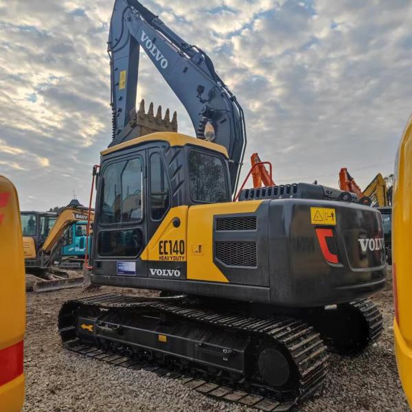Hydraulic Used Excavator Original VOL EC140 Diggers 14 Ton manual diesel