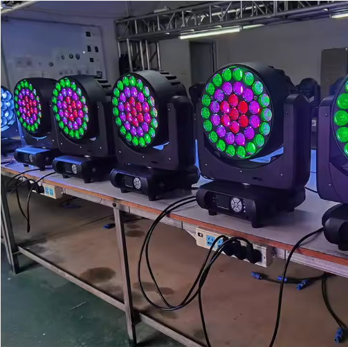 4 en 1 à commande d'anneau à LED 37x15 rgbw zoom de lavage