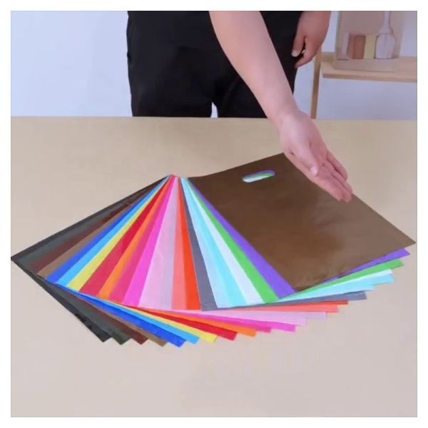 Accepted Logo Gravure Printing Recyclable Plastic Gift Bags Sparkling Star Candy Bags with Handles Ideal Holiday Parties