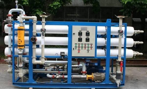 600ppm Seawater Reverse Osmosis Plant Filter System Equipped With PLC