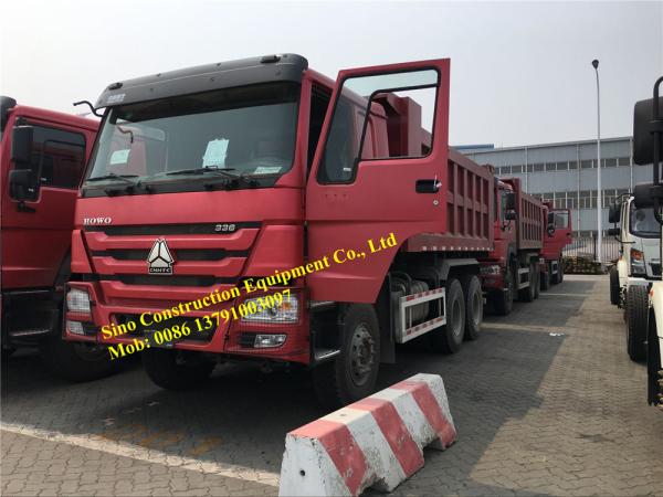O Euro III 10 roda o caminhão basculante WD615.69 resistente de 40 toneladas