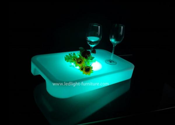 O diodo emissor de luz do quadrado iluminado servindo bandejas descobre o tipo da ferramenta dos mercadorias para vidros de vinho do clube