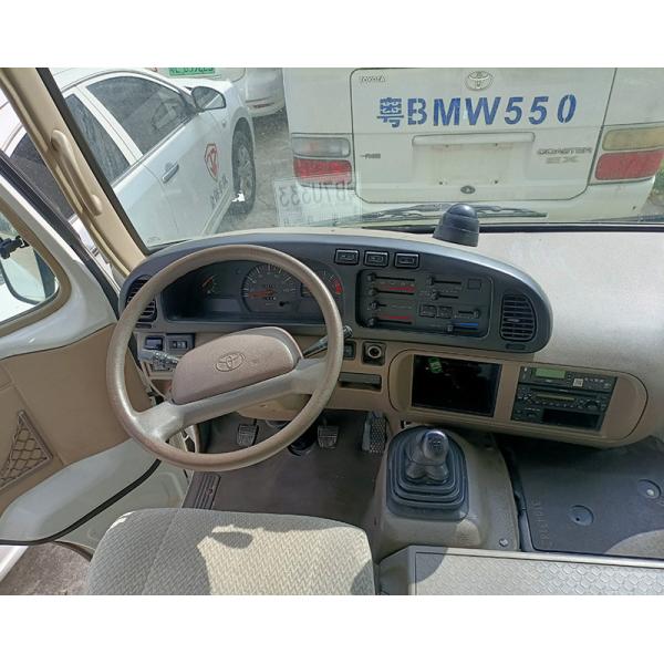 Toyota Used Coaster Bus Euro 3 Standard de emissões com posição de direção LHD Motor a gasolina