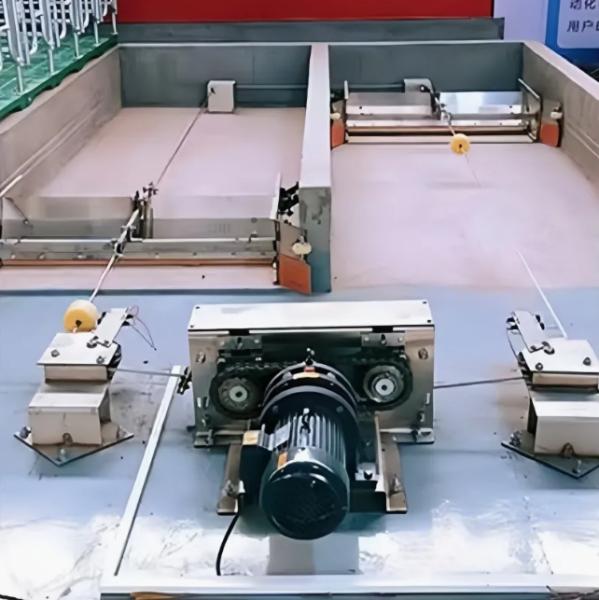 Automatic Manure Scraper Machine with High-Precision CNC Scraper Corrosion-Resistant Transmission Chain and Cycloid Pinwheel Reducer for Poultry Farms