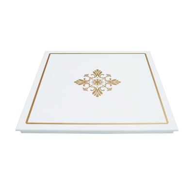 Painel de teto de alumínio resistente ao fogo 600x600 Chapas de teto metálicas decorativas