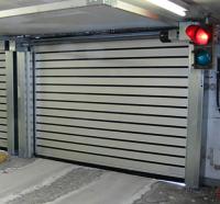 Porta espiral de alta velocidade com controle PLC para maior eficiência