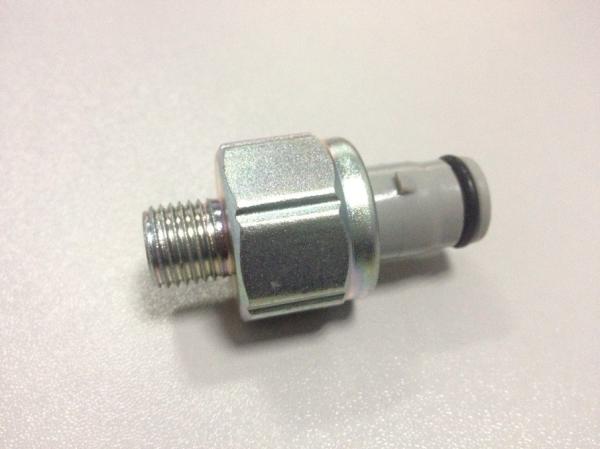 knock sensor foKS114/89615-12020 /KS95 8961520020, 8961522020