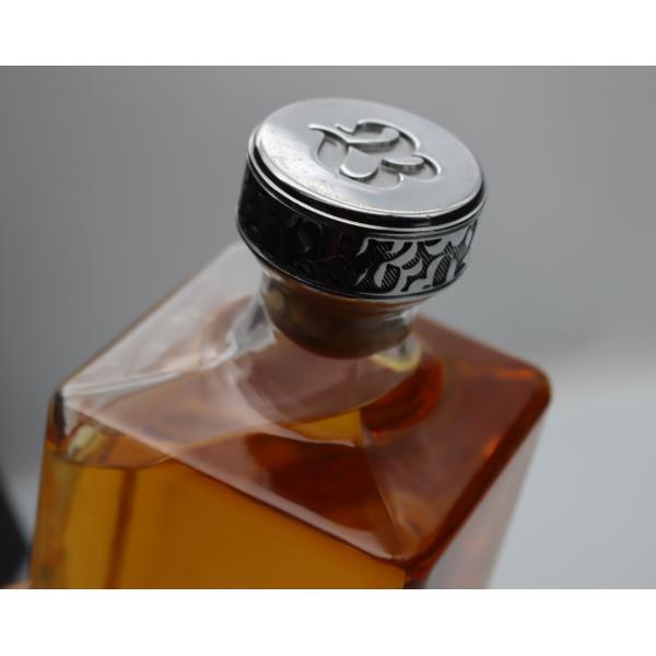 Zinc Alloy Bourbon Liquor Bottle Closures 120g For XO Glass Bottle