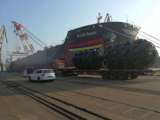 Обвайзеры раздувного дока резиновой шлюпки пневматические резиновые с покрышкой