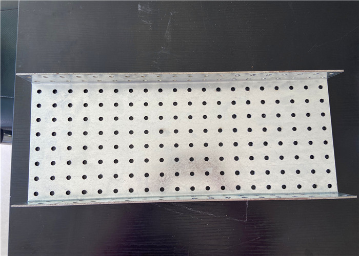 Пефорированный Lintel стальной балки UL 103mm 153mm
