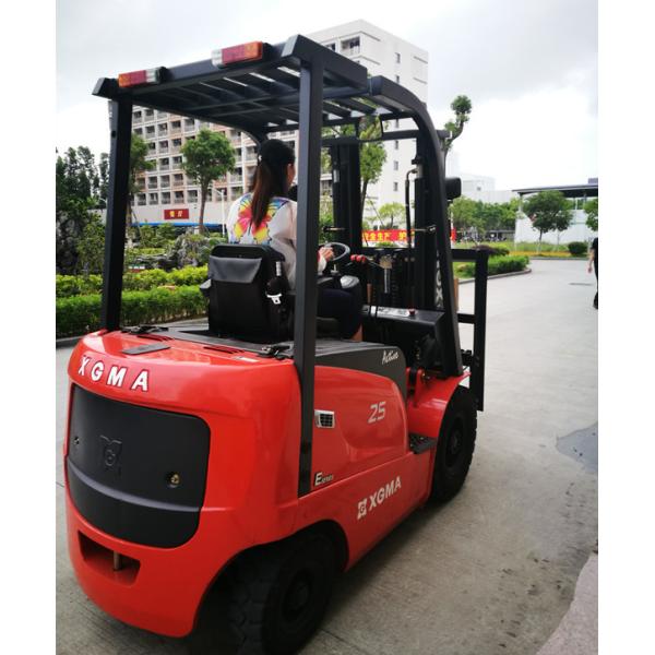 2.5 Ton Electric Forklift Truck With 3 Stage 4.5m Container Mast Compact Structure