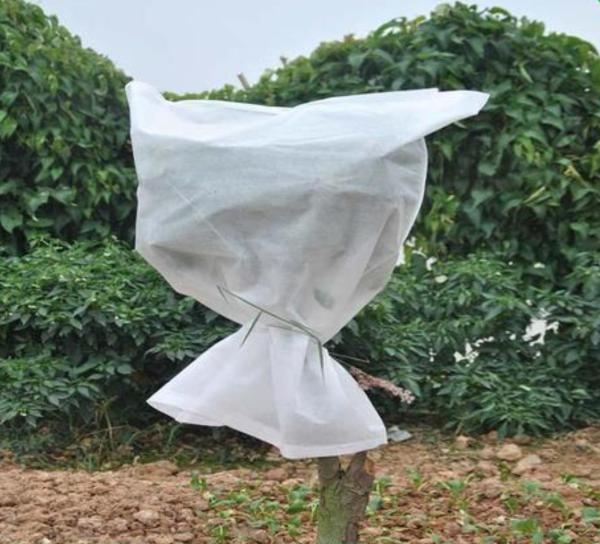 Waterproof Spunbond Nonwoven Fabric For Custom Packaging Clothing