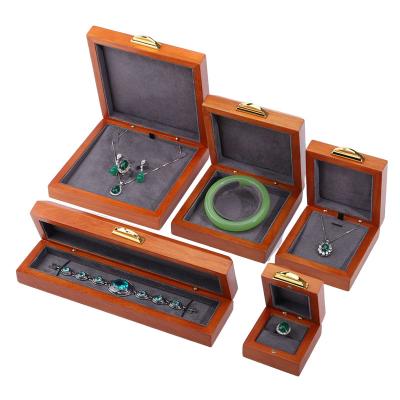 Custom Embossing Logo Luxury Wood Jewelry Box Packaging For Bracelet Necklace Set