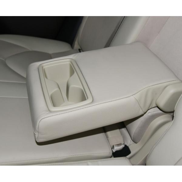 2022 Electric With Gasoline Toyota Highlander Two Engine 2.5L 4WD 5 Door 7 seats SUV