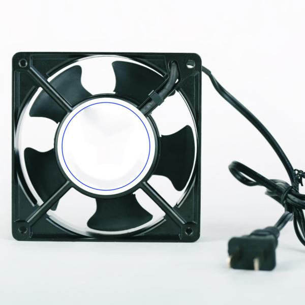 Ultra Silent Air Cooling Blade de plástico Ventilador pequeno com dois rolamentos de esferas 4.5V-13.2V DC