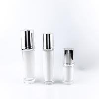 Essence acrylique transparente de soins de la peau d'émulsion de bouteille de vide de double couche