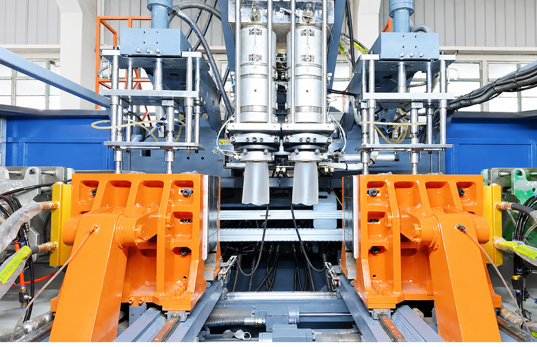 Automatic 5 Liter HDPE Container Making Machine with Long Service Life Extrusion Blow Molding Machine